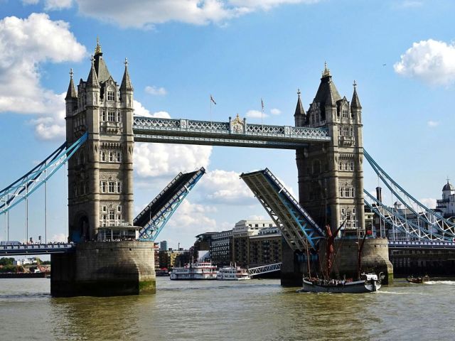 Study in United Kingdom (UK) with WI Education Consultancy